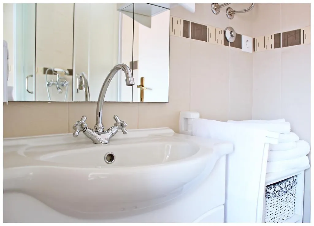 Guest House Tragurion Trogir 3*,  Hırvatistan