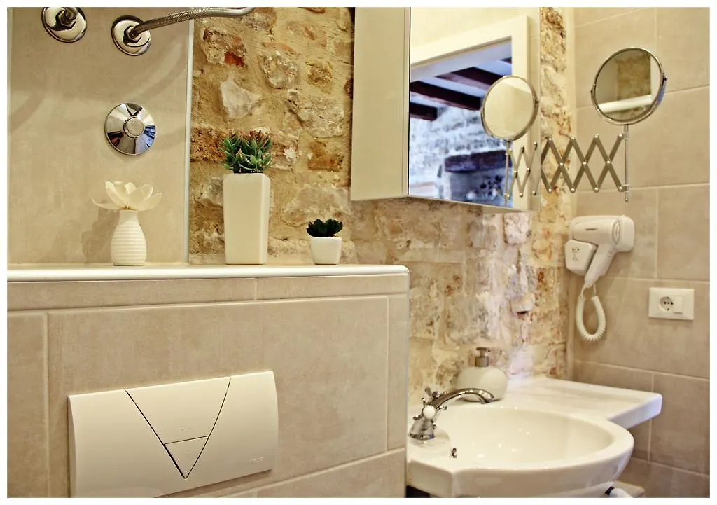 Guest House Tragurion Trogir